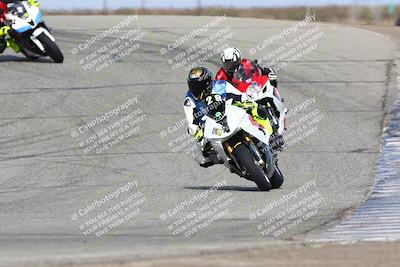 media/Nov-26-2023-TrackDaz (Sun) [[64ad8cfd8f]]/Mock Race/Outside Grapevine/